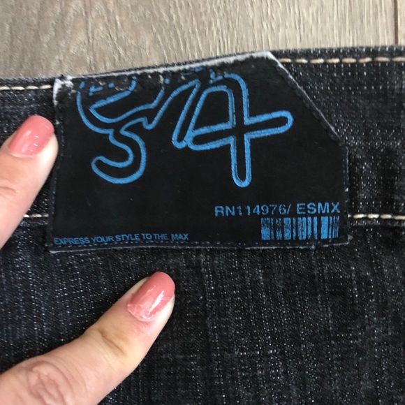 Men’s shorts - Picture 4 of 4